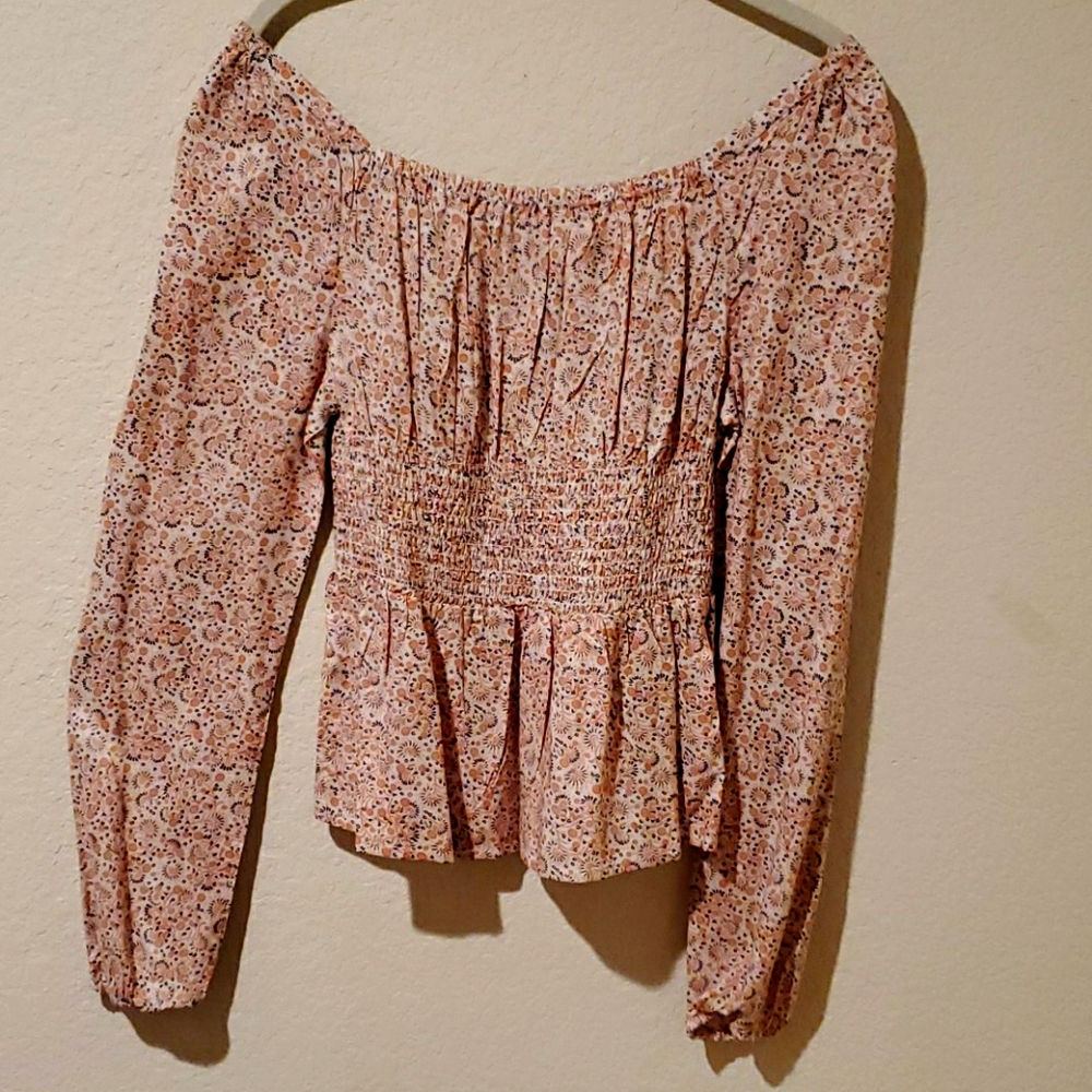 NWT Medium Pink Floral Long-sleeved Top